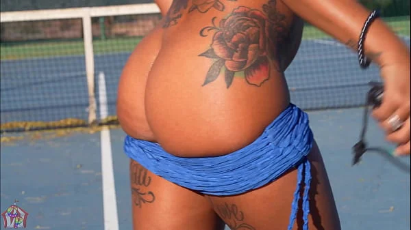 Mia Dior & Cali Caliente Official Fucks Famous Tennis Player After He Won The Wimbledon