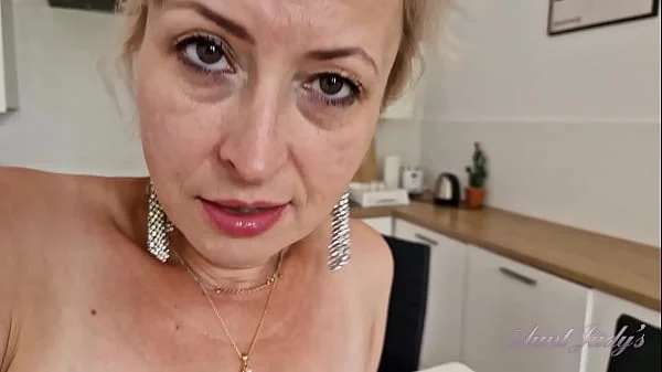 AuntJudys - Busty Amateur MILF Wanilianna gets horny in the Kitchen