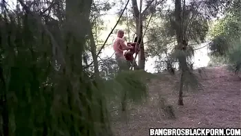 19yo ebony girl gets fucked in the woods