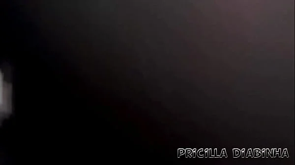 Fodi com o maior pau que ja vi na vida e meu corninho gravou tudo de perto