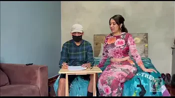 Latina milf me ayuda a estudiar anatomía!