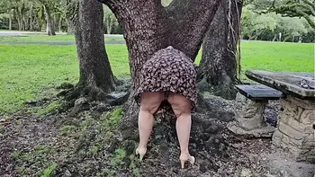 Big ass Pawg hijab Muslim Milf pissing outdoor in the park and getting pussy fingered by stranger