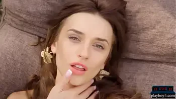 Petite MILF beauty Gloria Sol outdoor striptease porn