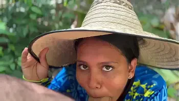 ENCUENTRO A CAMPESINA NOBLE Y LA PONGO A MAMAR A CAMBIO DE UN TELEFONO