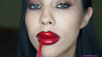 Bimbo Dick Sucking Gets Massive Facial