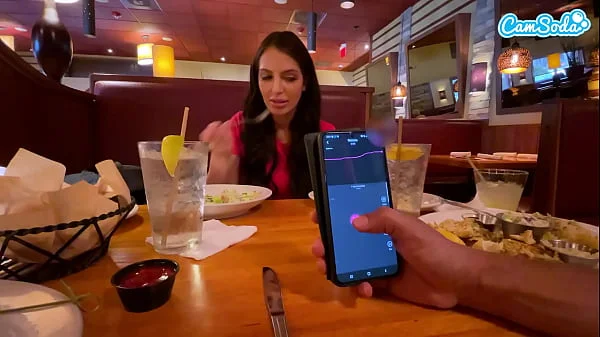 Cumming in Public with interactive toy at LUNCH! Public female orgasm interactive toy