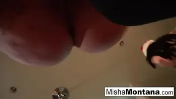 Christmas love as Evilyn Ink rides the Tremor with Misha