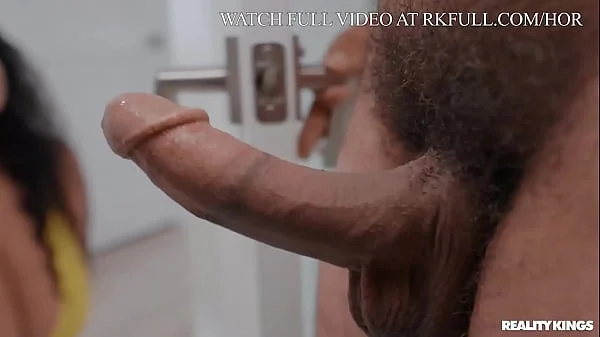 Horny Roommate Gets A Cock Close-Up / Reality Kings / download full from rkfull.com/hor