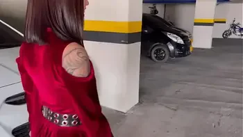 Katty sucking and getting fucked in the ass in a public parking lot - Bucaramanga, Colombia - Sara Films SARAF