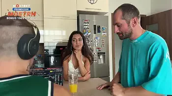 Fucked his friend's girlfriend and came on her face while he was trading on the stock exchange