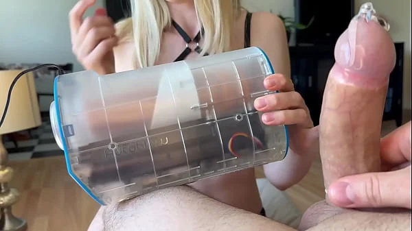 This automatic blowjob machine milked the cum right out of you - Autoblow AI Ultra