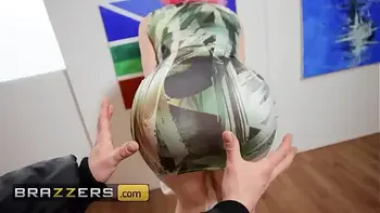 Evie Rees Visits An Art Gallery And Picks The Best Art For Her, A Big Cock Waiting To Get Sucked & Fucked - BRAZZERS