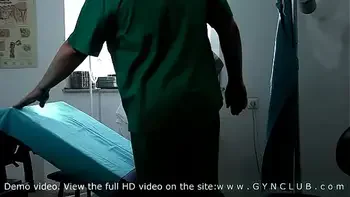 Medical exam & vibro orgasm