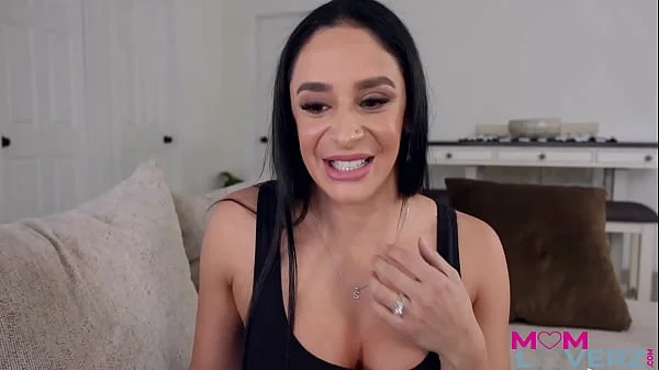 Stepmom Sheena Ryder Wants to Breed S4-E6 Ready For Breeding Season