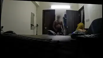 wife sucking dick infront of maid