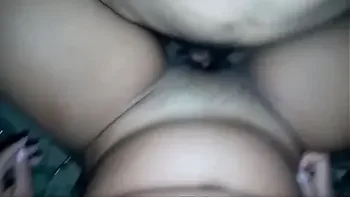 PERDI A VIRGINDADE NA PRAIA COM MEU MELHOR AMIGO - Casal Akira