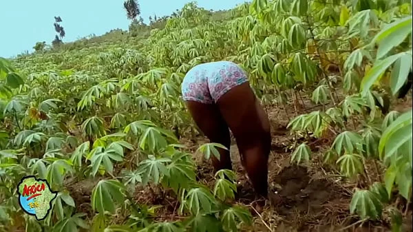 Just by the stream, I escaped my fans to have my pussy fingered till I squirt