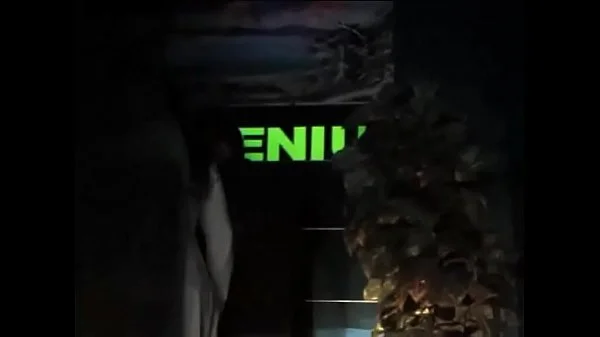 sex in the club