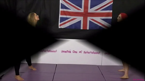 Bra and Panties Match (Strip-Wrestling Match) w, Loser gets ass exposed has to twerk!! ~ Roxi Keogh vs Beth Bennett
