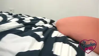 Alyson se retrouve avec Marie pour un trio FFH