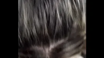 Fiquei com tanto tesão dentro da estação do metrô minha buceta estava toda molhada ! Fui da no banheiro e chupa esse pau grosso do meu marido .(EM PUBLICO)