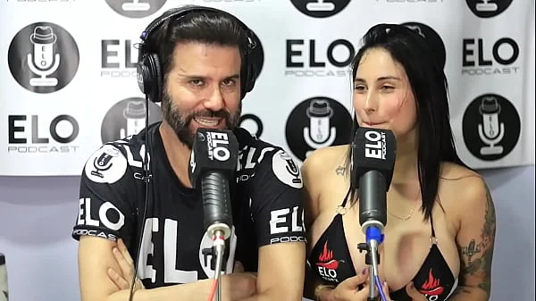 Entrevista con Elo Podcast termina con muchas preguntas picantes que me exitan jenifer play
