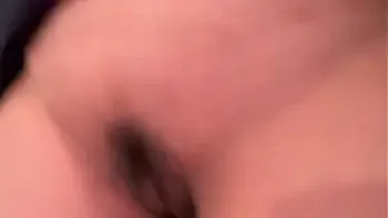 【自撮りオナニー】思◯期って男の人だけシコってエロくなるんじゃなくて女子もエロくなるんだよ…