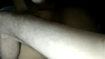 كلام الشرموطة يهيج وهي تتناك من طيزها اسمع محنتها