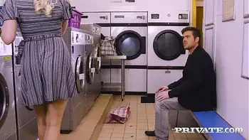 Private.com - United States Pussy Pounding With Mia Malkova