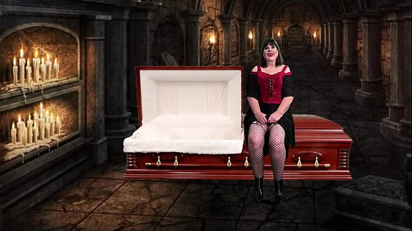 Granny Peggy Sue: Pegging, Cocksucking Cum Swallowing Vampire