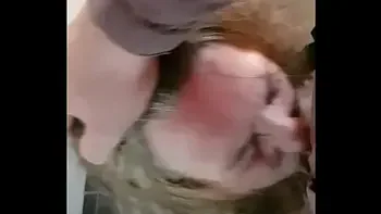 Esclave F aux pieds, humiliee 9 octobre 2020