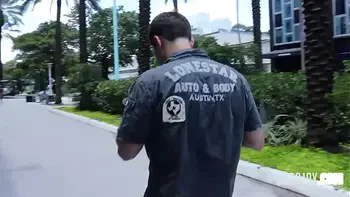 Mature Sara Jay Sucks & Rides Preston Parker On The First Date!