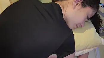 I convince my stepsister to have sex with me