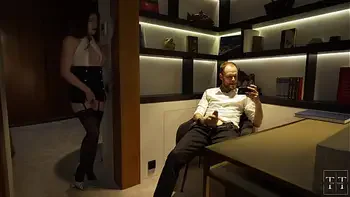 Secretaries are hired to fuck them on the desk, why is he jerking off?