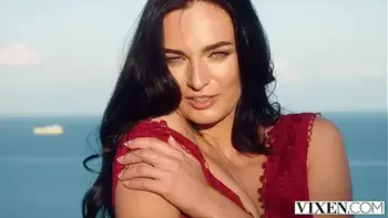 VIXEN She can't get enough of him