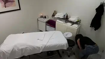 A gorgeous Japanese waitress who was like no, no, no, I have a boyfriend when her massage therapist was about to fuck her pussy, but she finished her massage with a big smile on her face