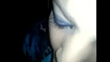 Gabriela Stokweel - Tirando leitinho do pau no carro