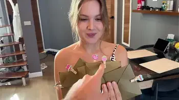 What to give my boyfriend for his birthday? Of course, a blowjob and my juicy pussy