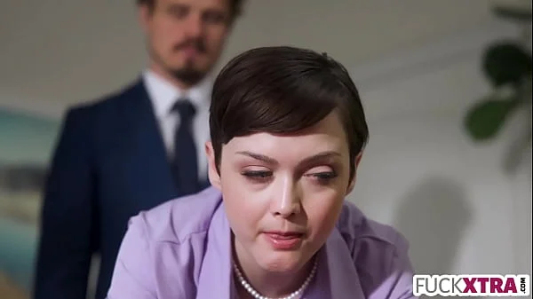 Small Secretary Fucked By New Boss