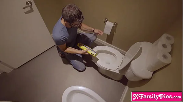 Cumshot on stepsister and her latina bestie was a total accident