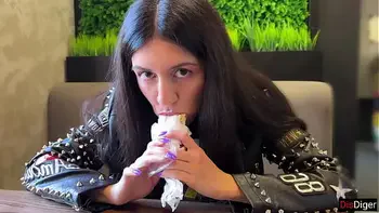 This Babe is Ready for Anal for Her Favorite Shawarma - Only Anal Many Positions