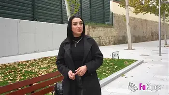 SEXUAL TOUR in Madrid. The HUGE TITS of Nelia Estrada know the capital