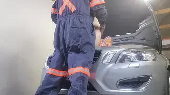 My mechanic asked if he can fuck my wife and i said yes