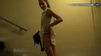 Lovely 19 years Justine does her first anal casting