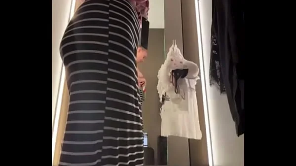 Extreme masturbate in changing room