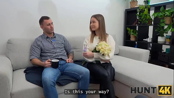 HUNT4K. I closed my BF’s eyes with banknotes and sucked stranger’s cock! I’m not that shy