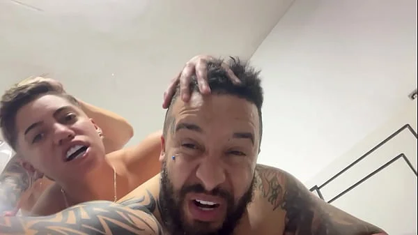 Aquele sexo gostoso sentindo a socada ate o fim no cu e na buceta no pelo ate gozar juntos !