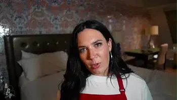 Smiths Employee Quits Job After Meeting Rich Sugar Daddy In Las Vegas