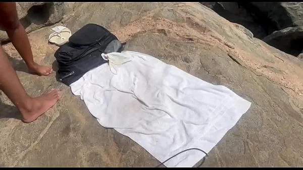 Praia de nudismo sexo explícito com as gostosas