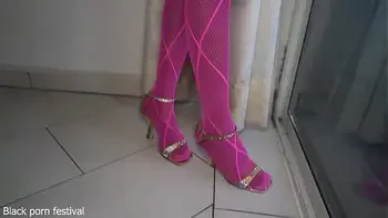 I was trying to fuck but my skinny coworker kept teasing me with a legjob until I lost control